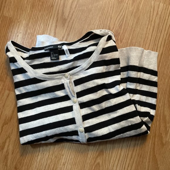 Striped Button-Up Sweater - Picture 5 of 12